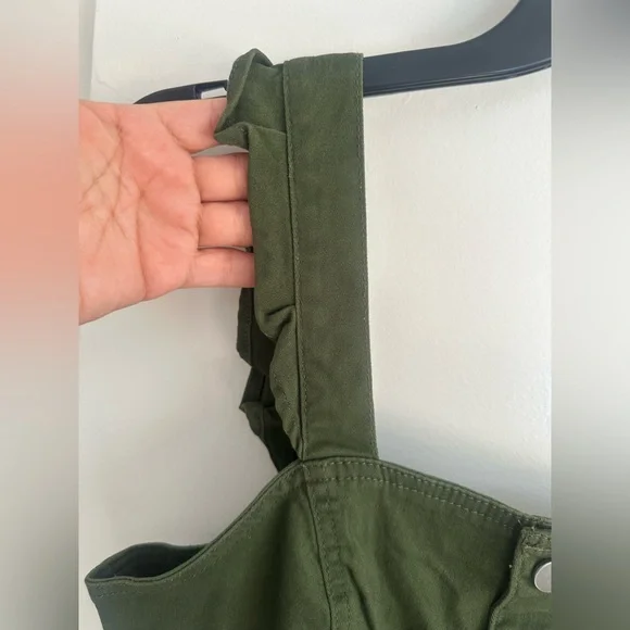 Tinseltown Olive Ruffle-Strap Button Mini Dress - Picture 6 of 12